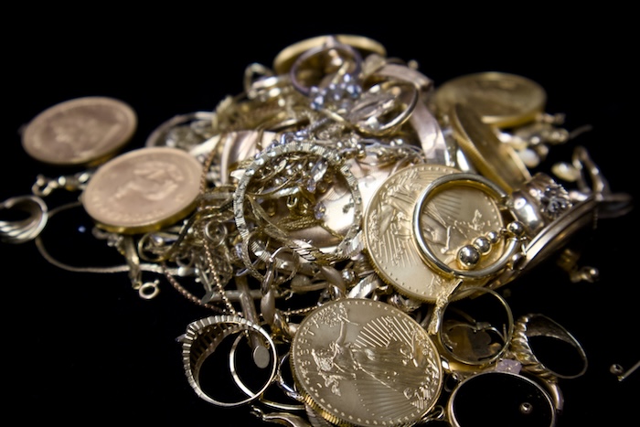 SELL GOLD COINS AND SCRAP GOLD - UKRAINIAN VILLAGE