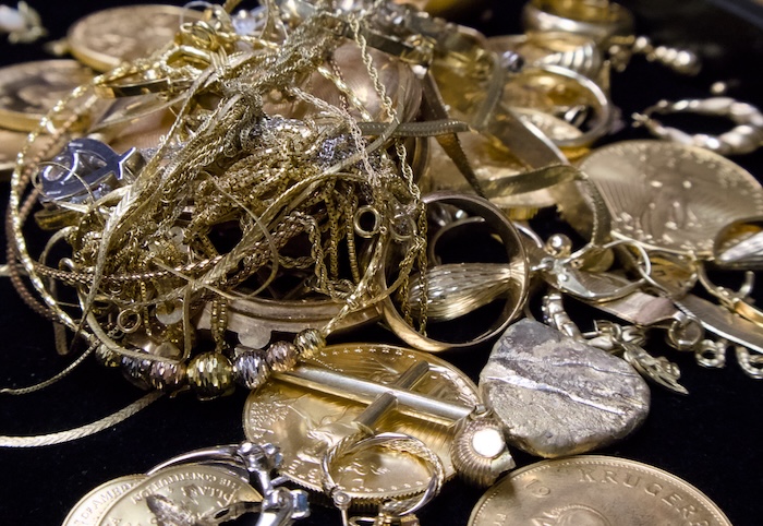 SELL GOLD COINS AND SCRAP GOLD - LAKEVIEW