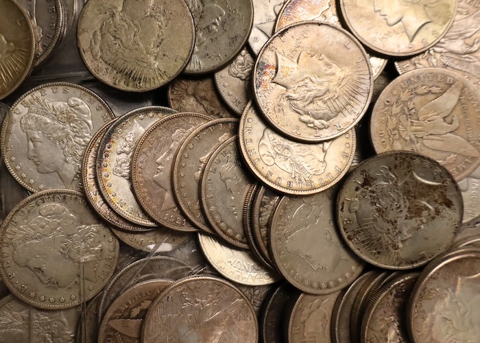 SELL GOLD COINS AND SCRAP GOLD - NORTH PARK