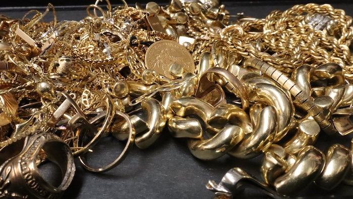 SELL GOLD COINS AND SCRAP GOLD - PETERSON PARK